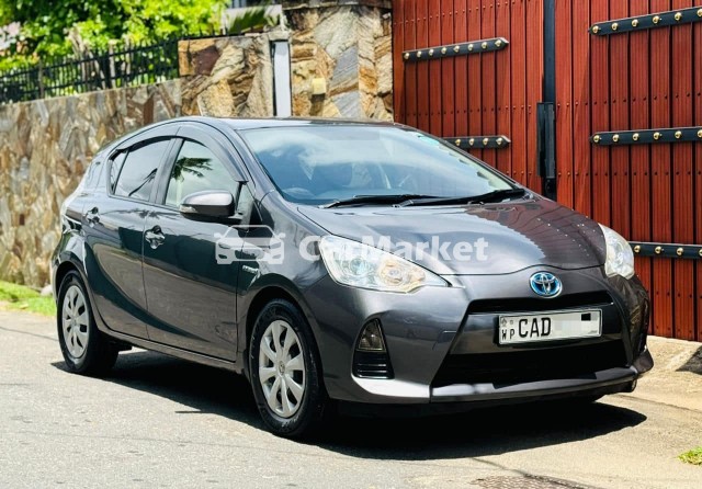 Image Toyota Aqua 2012 