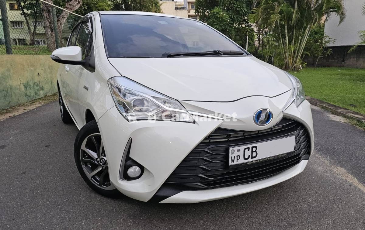 Image Toyota Vitz 2017 